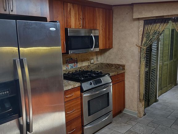 5th image of 1617 Woodlawn Ave