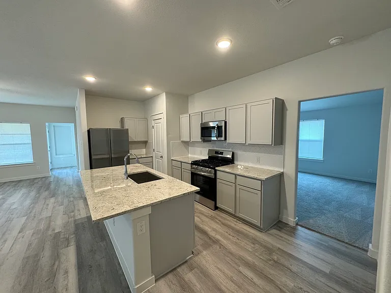 1454 Everett Gardens Way — Photo 2