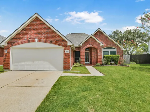 3510 Harbor Pass Ln, Friendswood, TX 77546
