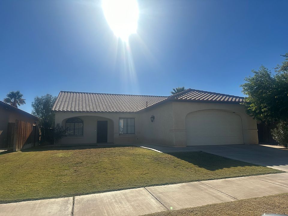 1st image of 1319 Manzanita Dr