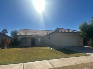 1319 Manzanita Dr, El Centro, CA 92243