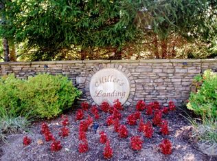 194 Lake Crest Dr, Lenoir City, TN 37772