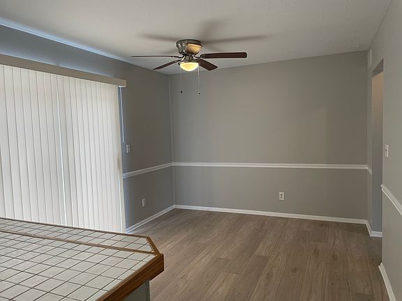 5th image of 3351-3355 Hiwood Ave #3351