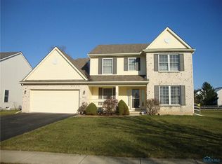 1022 N Ironwood Dr, Rossford, OH 43460