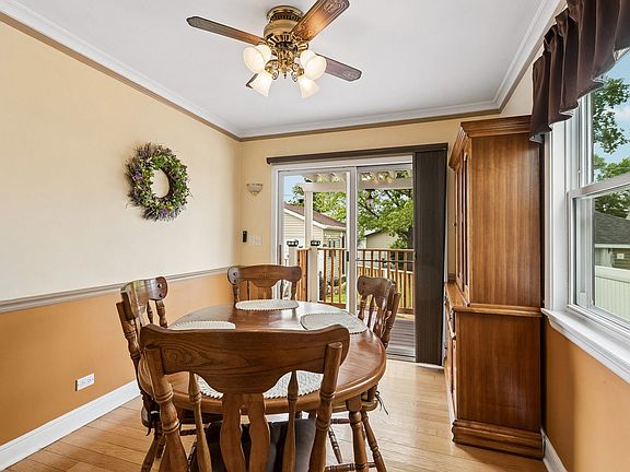 5th image of 2732 Elder Ln