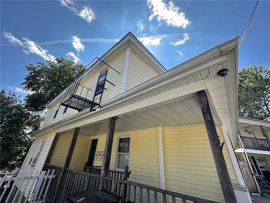2 bed, 1.0 bath, 934 sqft, $1,400 — Photo 4