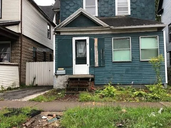 535 Frost Ave, Rochester, NY 14611