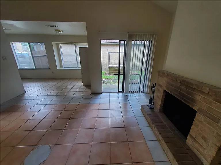 7610 Lemma Dr — Photo 3