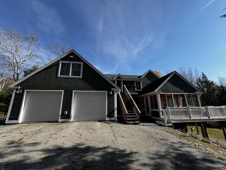 1st image of 4 Fox Hollow Rd