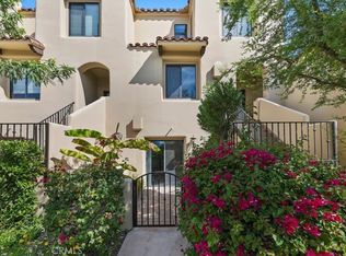1045 Villorrio, Palm Springs, CA 92262