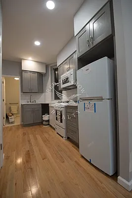 Rented by Red Sparrow Realty Group | media 28