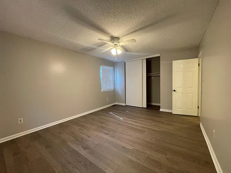 1282 Creekside Ct SE — Photo 23