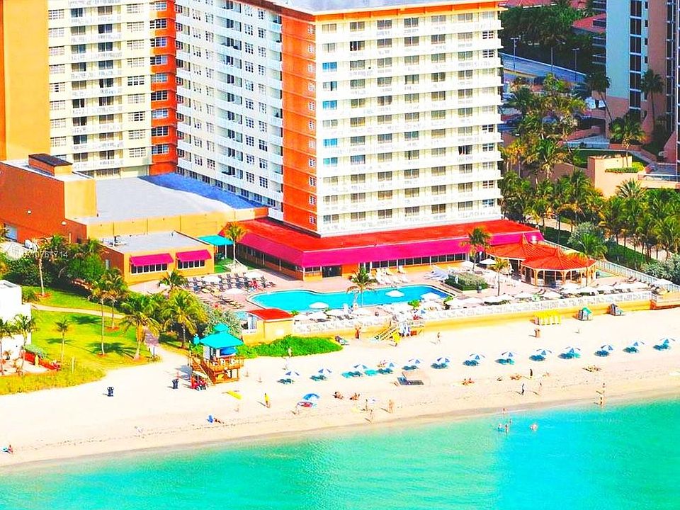 1st image of 19201 SE Collins Ave #1143