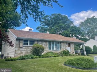 200 Marilyn Rd, Hatboro, PA 19040