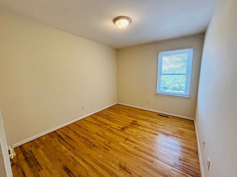 2502 Ridge Rd — Photo 24