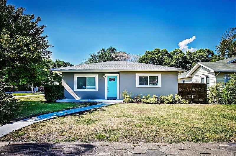 1st image of 105 19th Ave NE