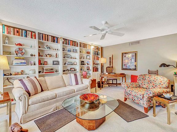 3rd image of 10714 W Buccaneer Way