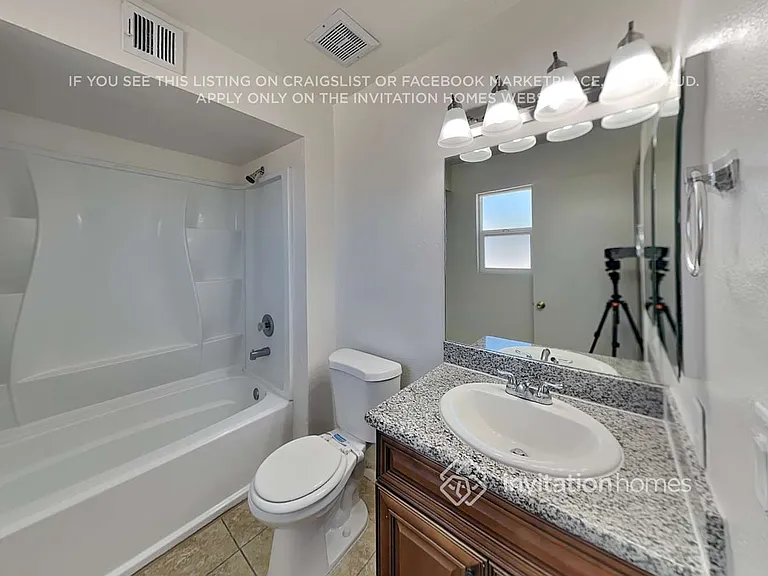 1738 W Pecos Ave — Photo 11
