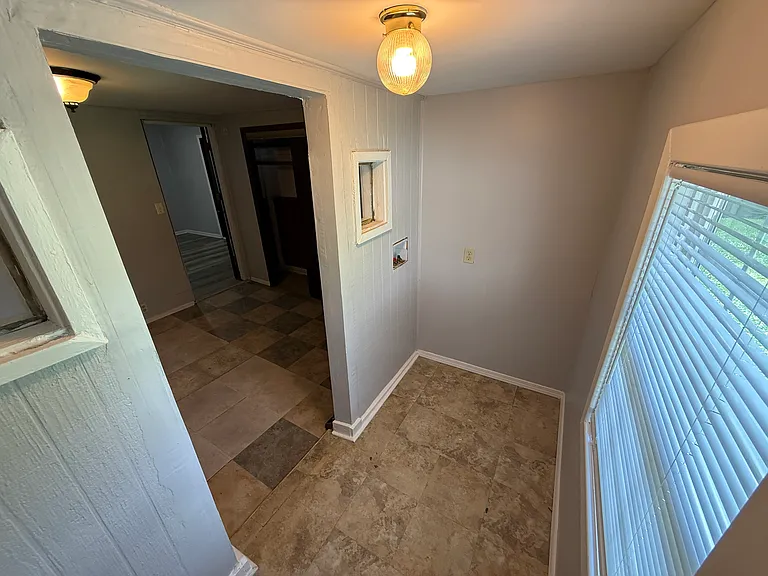 5138 Parkview Ave — Photo 10