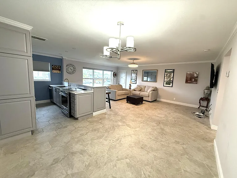 916 Savannas Point Dr #E — Photo 12