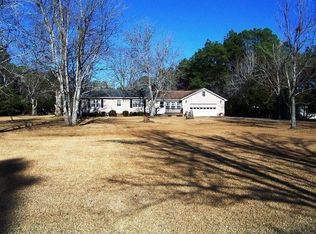 153 White Oak Dr, Newport, NC 28570