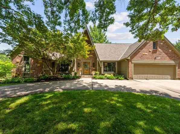 12727 Sagamore Rd, Leawood, KS 66209