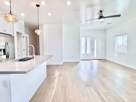 4th image of 1025 E Medlock Dr #2-A