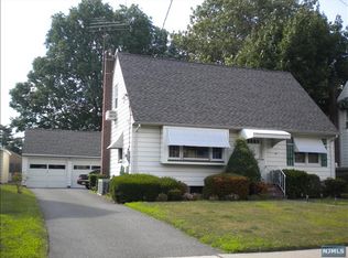 415 Palmer Ave, Maywood, NJ 07607