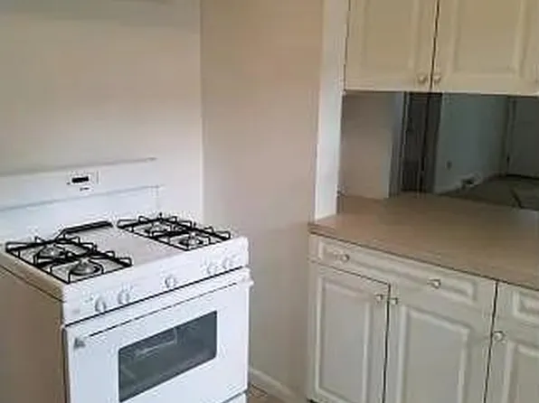 292 Corliss Ave Floor 1, Johnson City, NY 13790