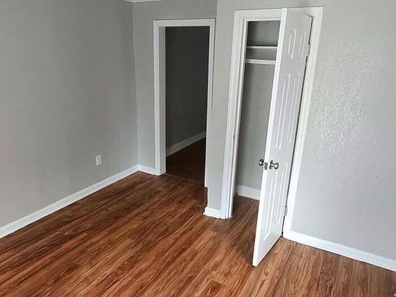 2nd image of 2198 Lyon Ave