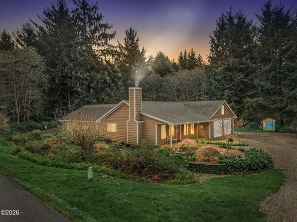 150 NE Starr Creek Dr, Yachats, OR 97498