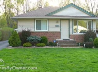 5486 Whitehaven Ave, North Olmsted, OH 44070