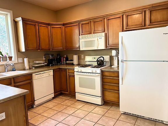 4th image of 61192 SW Tall Timber Ct