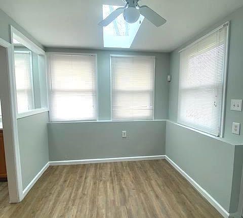4th image of 15016 Cordell Ave
