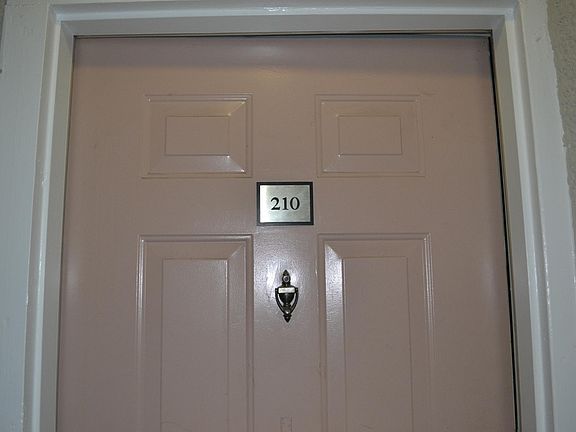 2nd image of 1504 Lincoln Way APT 210