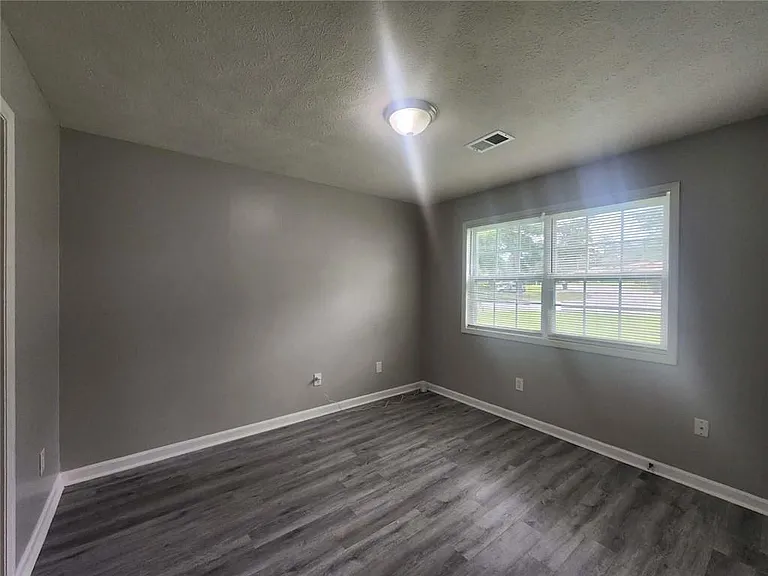 1168 Pinedale Cir NW — Photo 8
