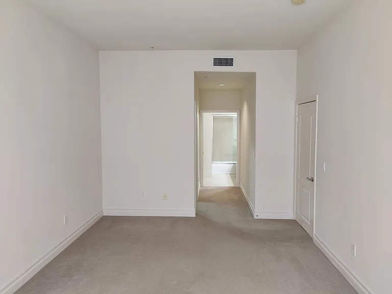 917 S New Hampshire Ave #211 — Photo 10