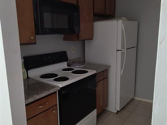 4th image of 7950 N Stadium Dr APT 215