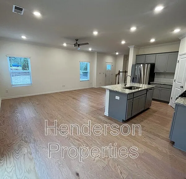 106 Quinn Rd — Photo 8