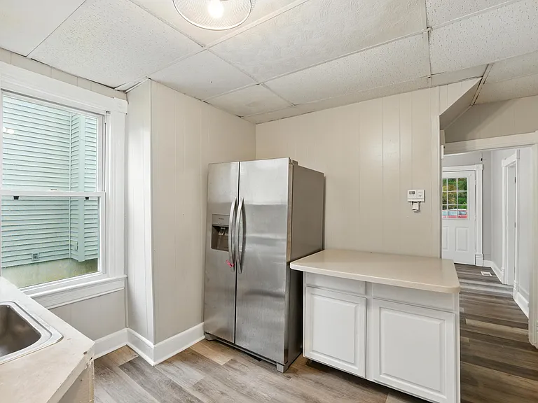 5100 Berwyn Rd — Photo 2