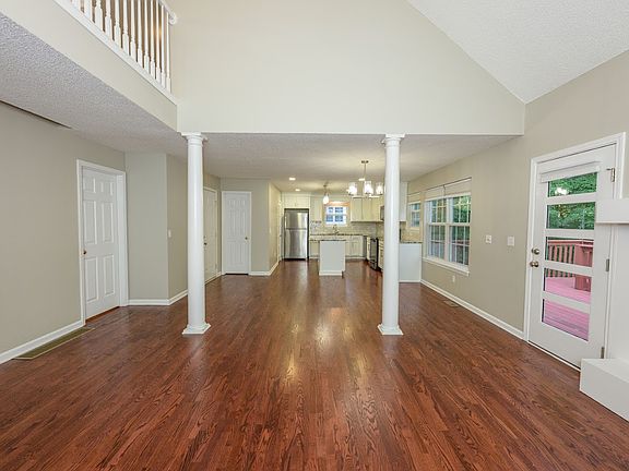 5th image of 2607 Stonemill Dr