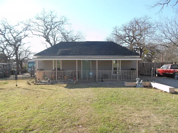 1307 N Elm St, Weatherford, TX 76086