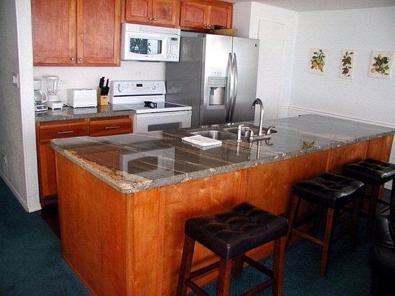 5th image of 1000 Padre Blvd #912