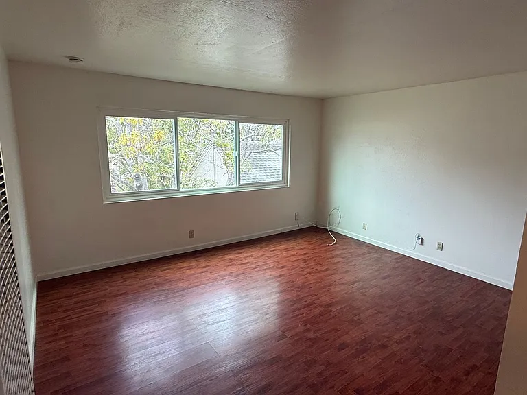 Stannage Ave, 411 — Photo 7