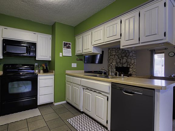 2nd image of 12613 S Yorba Linda Dr SE