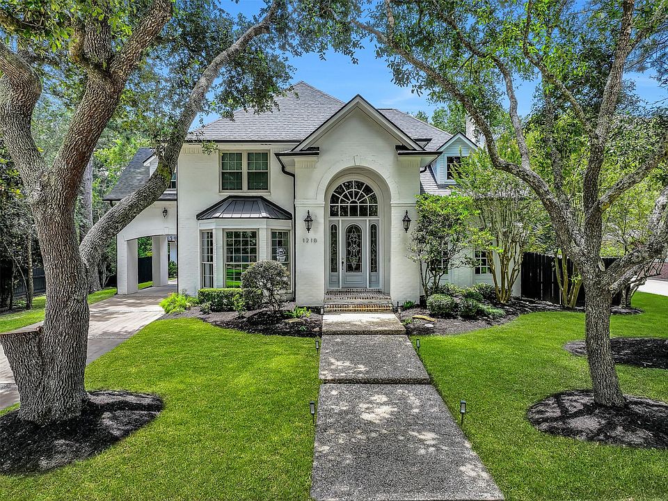1st image of 1210 Arbre Ln