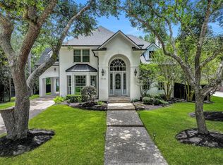 1210 Arbre Ln, Friendswood, TX 77546
