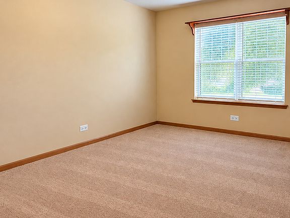 4th image of 1785 Red Willow Rd