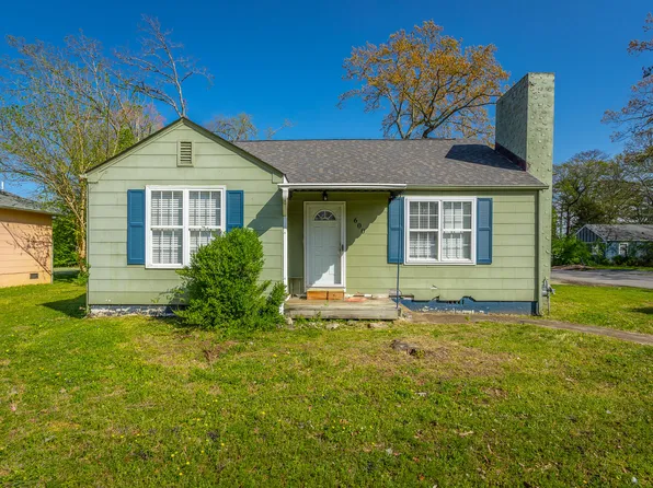 600 N Moore Rd, Chattanooga, TN 37411