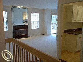 4th image of 1364 Clearview Dr #1